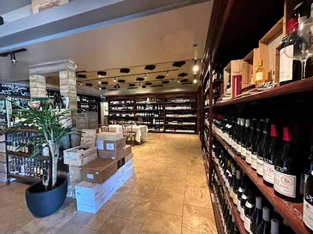 TheTavern (Wine Bar)