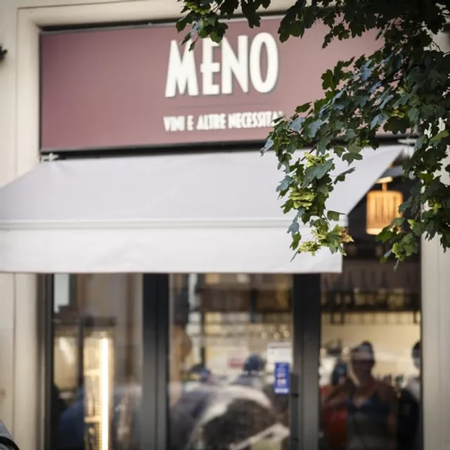 Meno, Vini e Altre Necessità