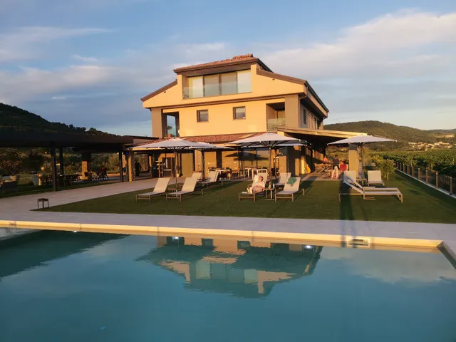 Casa Mulino - where the vineyards meet the sea