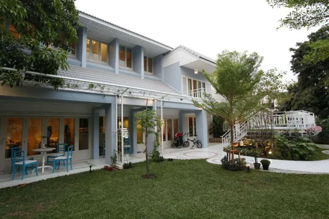 บ้านหมอนอุ่น