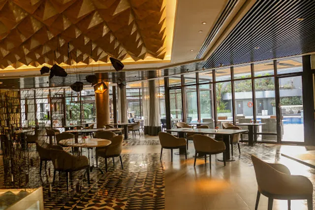 Mesclun Restaurant + Café