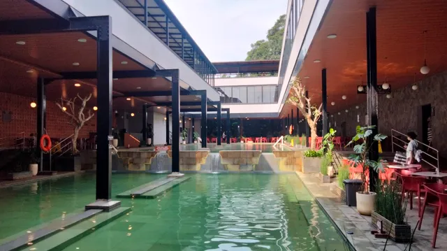 Navasari Hot Spring and Resort Hotel