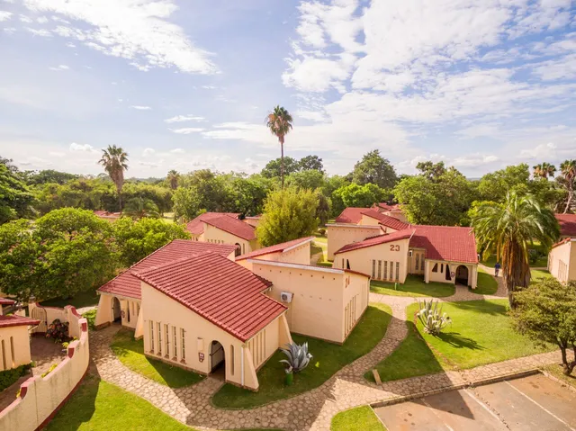 Kadoma Hotel and Conference Center