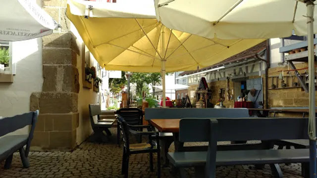 Im Schnitzbiegel Weinstube Und Biergarten