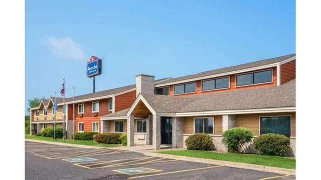 AmericInn by Wyndham Little Falls