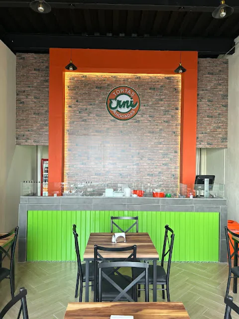 Tortas ahogadas Erni - El encino