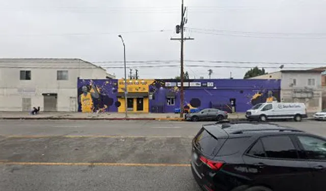 1842 W Washington Blvd