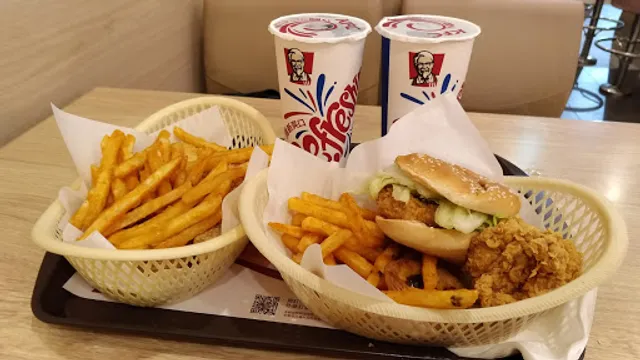 KFC (Tainan Ximen 2)