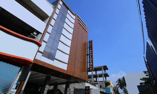 Itsy Hotels Jansi Residency