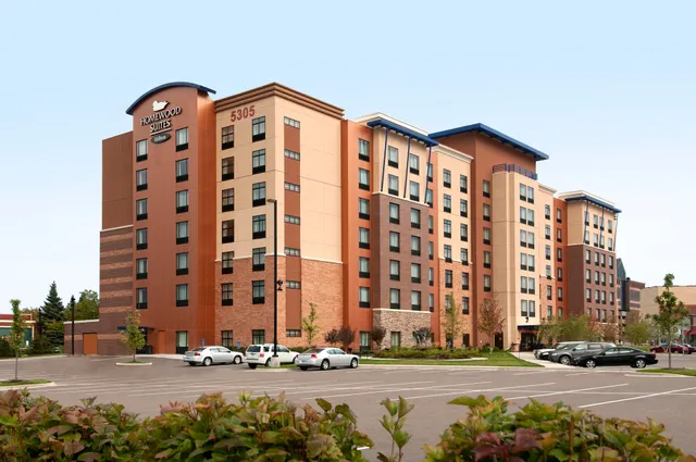 Homewood Suites by Hilton Minneapolis- St. Louis Park at West End