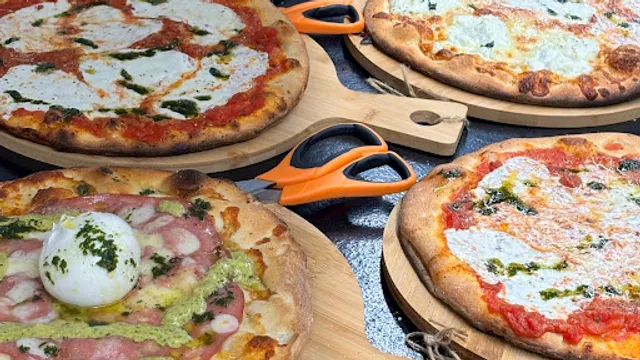 The Parlor Pizza Kitchen Whitestone