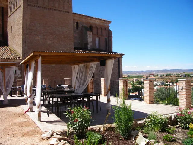 Apartamento rurales y albergue, complejo rural lifara