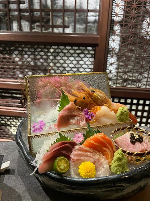 HAKU - Extraordinary Japanese Cuisine