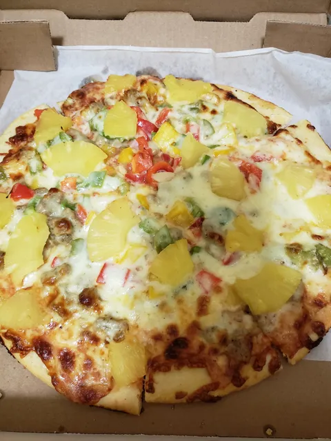 Corner Bar And Pizza