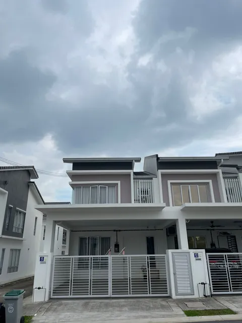 Fly! Homestay Sendayan