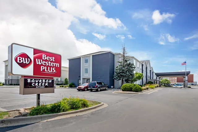Best Western Plus Bourbonnais Hotel & Suites