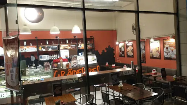 Grão Espresso worker tower