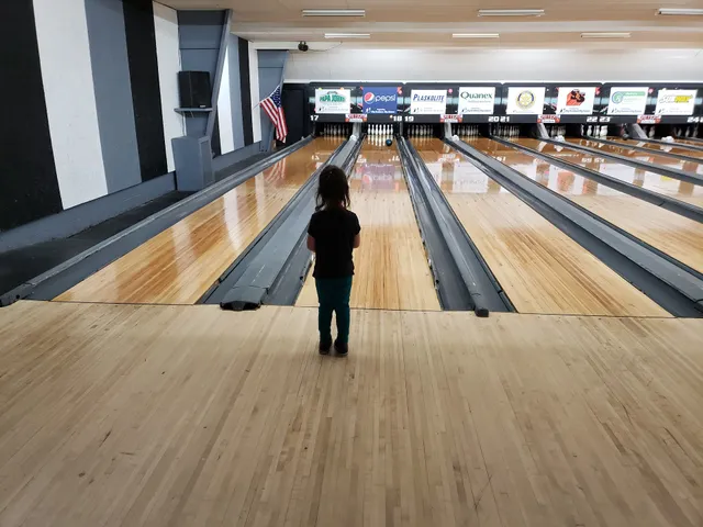 Sunrise Bowling Center