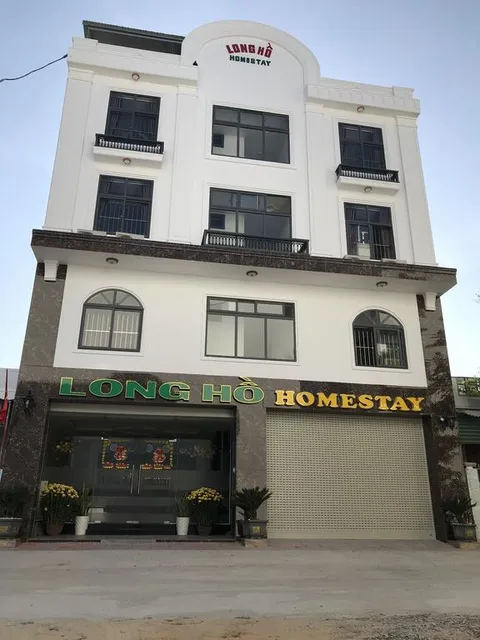 Long Hồ Hotel