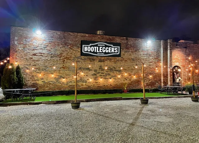 Bootleggers Bar & Grill