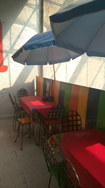 Comida Corrida Lola Y Beto, 2do Piso