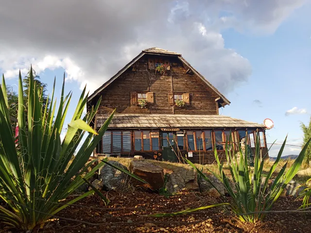 Planinski dom "Tornik".