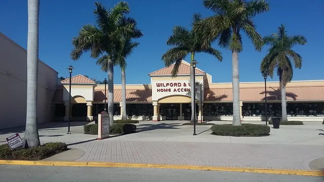 Wilford & Lee Home Accents