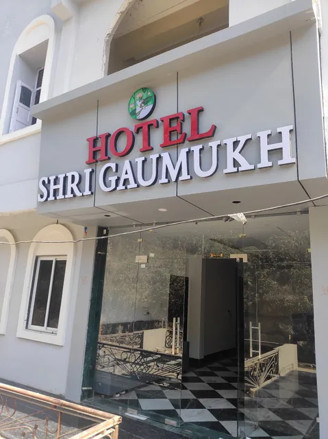 Hotel Shri Gaumukh
