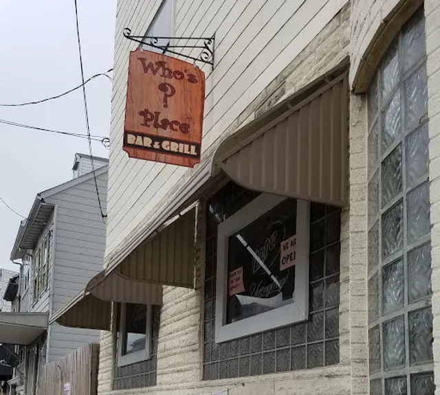 Who's Place Bar And Grill