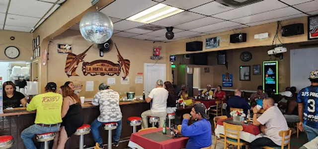 La Nueva Alameda Cafeteria