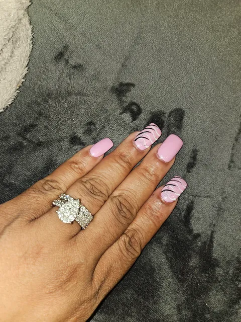 Lux Nail Spa & Hair Salon