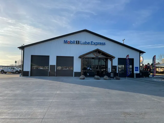 Farley’s Wholesale Tire & Express Lube