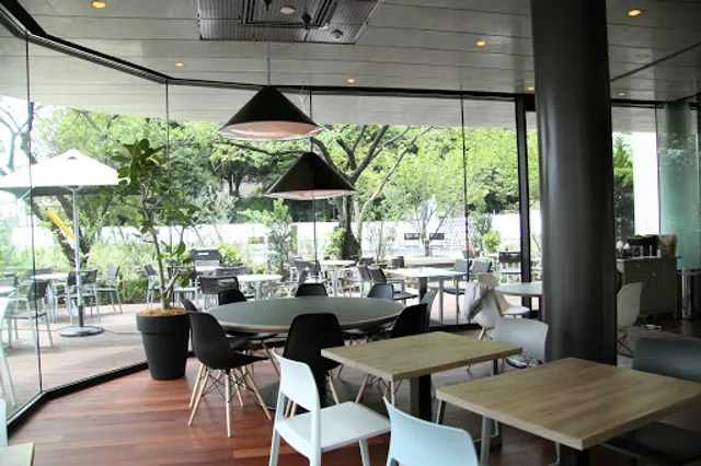 カフェ &レストラン Hamac de Paradis ICC