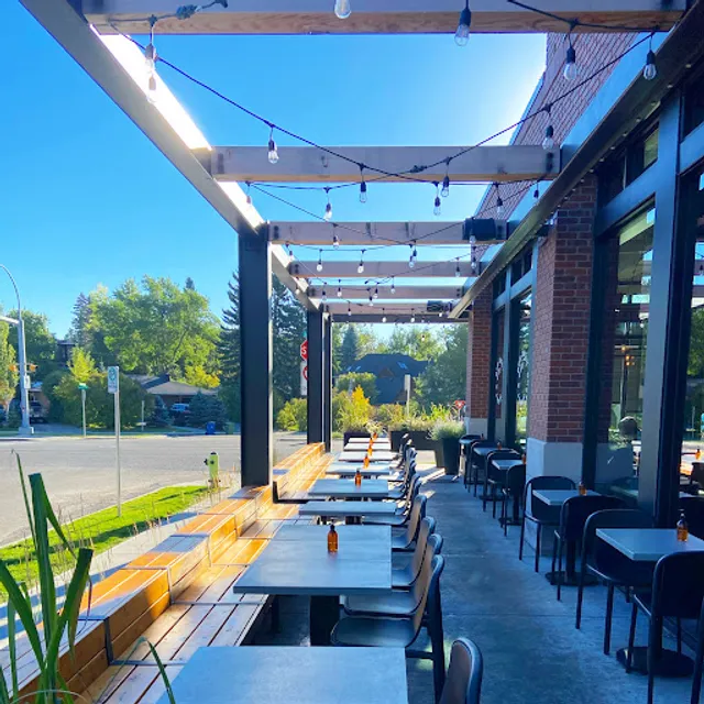 Our Daily Brett Market & Cafe