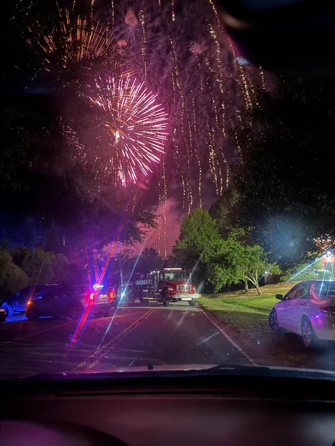 Ivanhoe Shopping Center