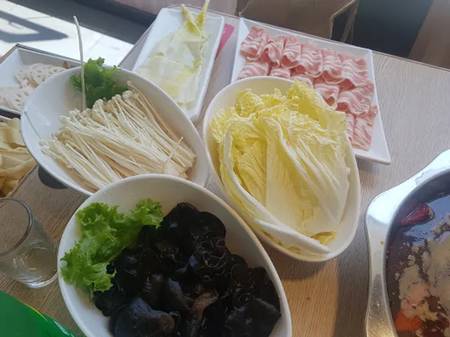 Tongdelai Hot Pot Qingdao Dunhua Road Shop