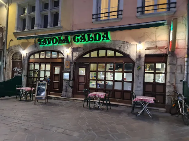 La Tavola Calda - Restaurant Pizzeria
