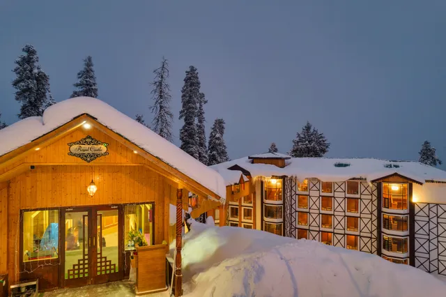 Hotel Royal Castle | 4 Star Hotel in Gulmarg Kashmir