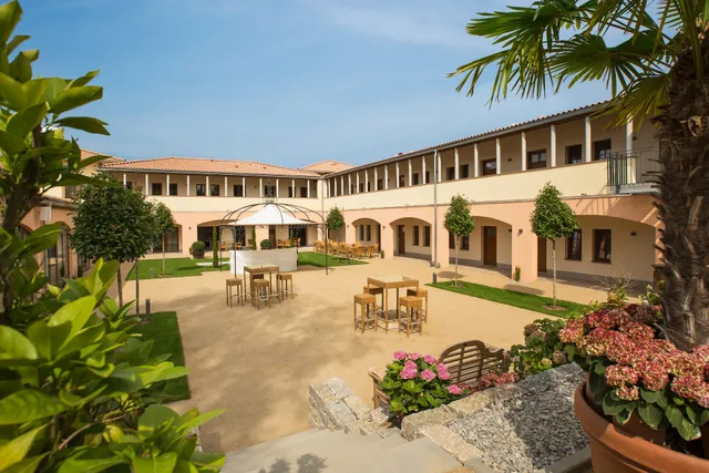 Livingroom Resort - Boardinghouse