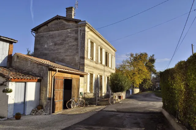 Chambres d'hôtes LA MOULINE à Ludon-Médoc