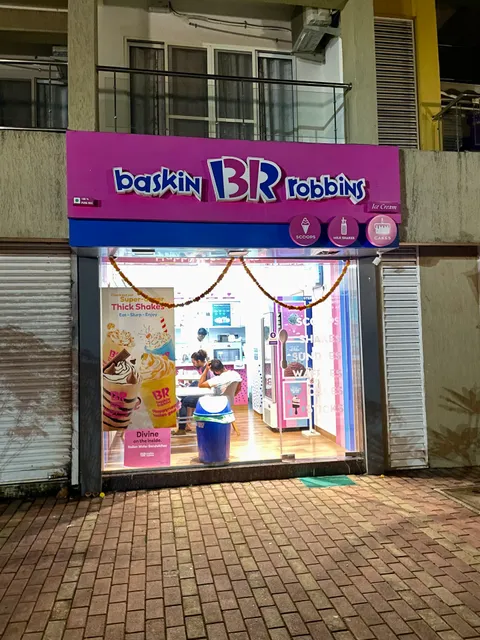 Starco Booze Food & Shelter