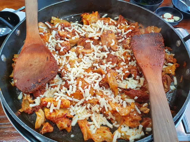 유가네닭갈비태릉묵동점