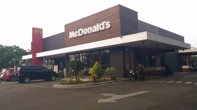 McDonald's Karang Satria