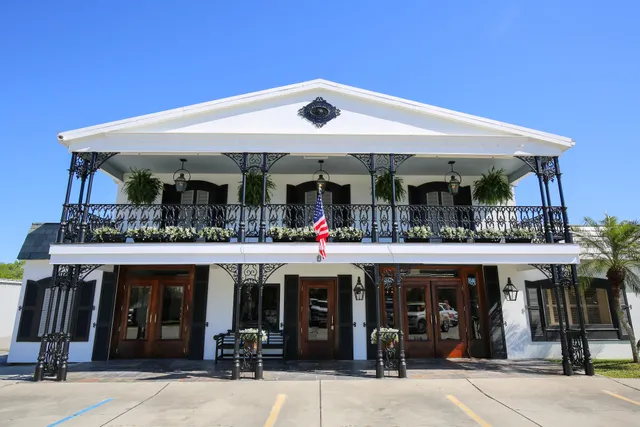 Louis Mohana Furniture