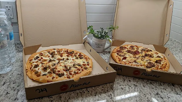Pizza Hut