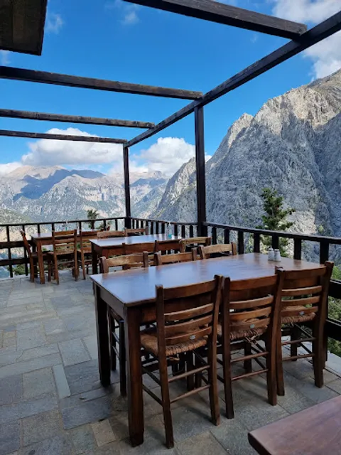 Εστιατόριο Ξυλόσκαλο