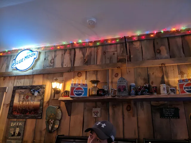 Red Rock Campground and Pub