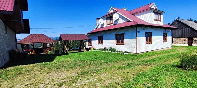 Садиба Золотий Горішок