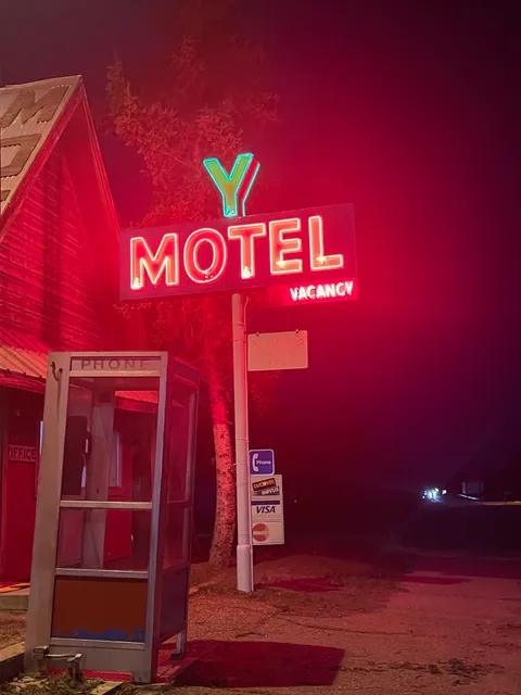 Y Motel