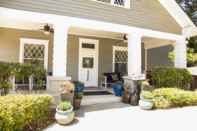 Like The River Salon